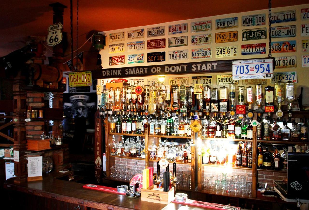 Pension Alfa & Whisky Pub Tábor Dış mekan fotoğraf