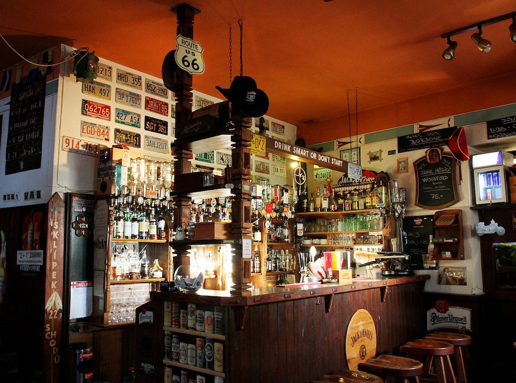 Pension Alfa & Whisky Pub Tábor Dış mekan fotoğraf